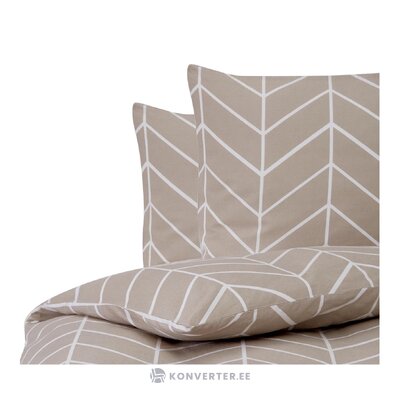 Brown patterned bedding set (yule) intact