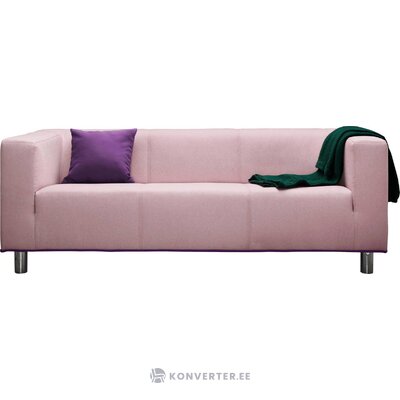Vaaleanpunainen 3-istuttava sohva oli ehjä