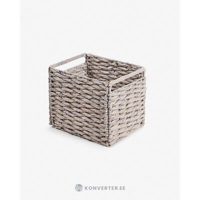 White basket (words)