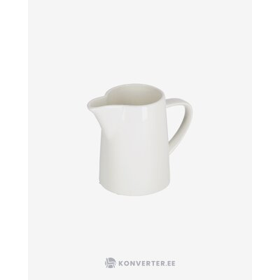 White jug (pierina)