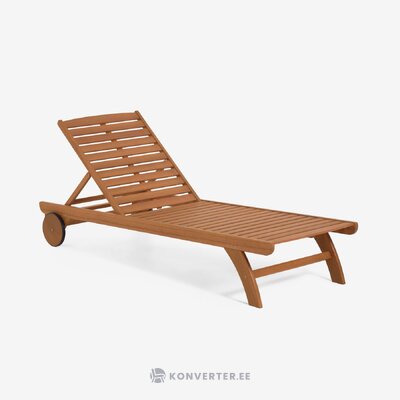 Brown lounge chair (beila)