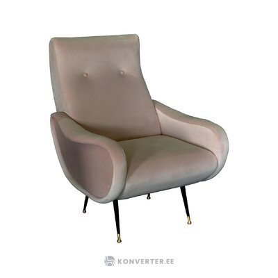 Šviesiai rožinio dizaino aksominis fotelis (abigail) su grožio trūkumais.