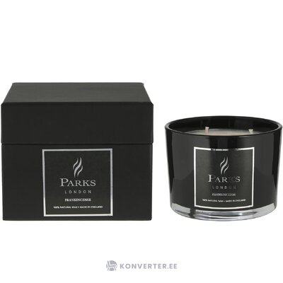 Scented candle winter wonders (parks london) with beauty bug