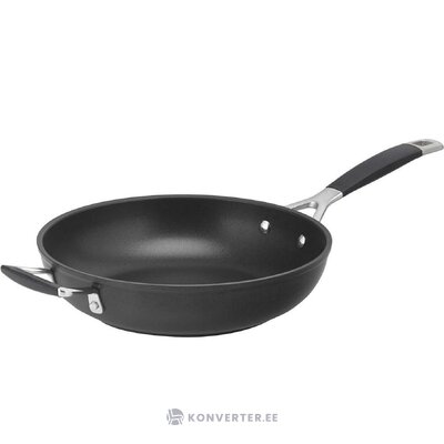 Nepiedegoša panna tns (le creuset) ar kosmētiskiem trūkumiem.