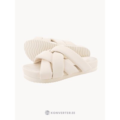 Čības sapinušās (flipflop)