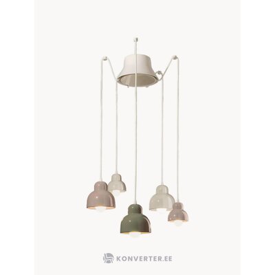 Dizaina piekaramā lampa no berimbau (feroluce) ar skaistuma trūkumiem.