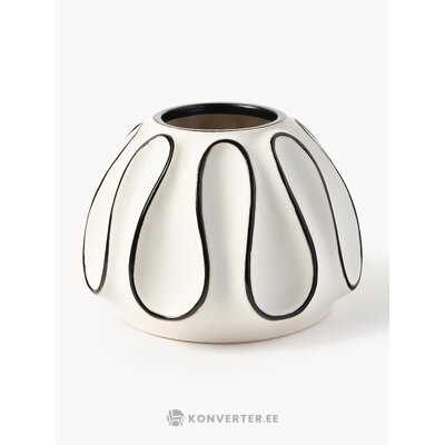Silver vase (bia)