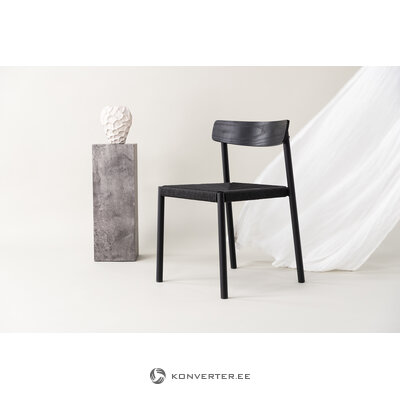 Black chair (cast iron)
