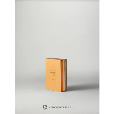 Dekoratiiv Raamat (The Essence Collection II)