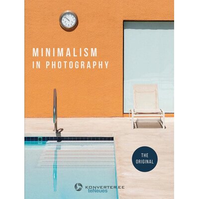 Dekoratiiv Raamat (Minimalism in Photography)