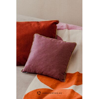 Подушка фиолетово-красная дву (ноомаа) 50х50 целая