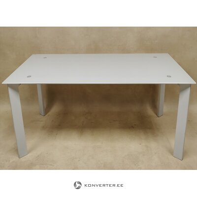 Обеденный стол из белого металла с закаленным стеклом (150х70)