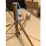 Alabasterivalkoinen kattovalaisin (isaac)