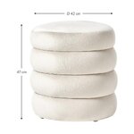 The white velvet tumba (alto) has a small beauty flaw