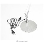 Sudraba dizaina galda lampa ar tolomeo (artemis) skaistuma defektu