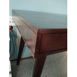 Письменный стол из массива дерева (това) с косметическими дефектами