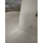 Светлый мраморный обеденный стол (майли) d=120 с косметическим дефектом.