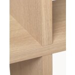 Brūns plaukts stūrī (ferm living)
