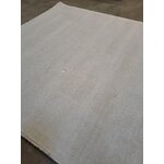 Light hand-woven viscose carpet (jane) 120x180 with beauty flaws