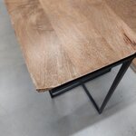 Sivupöytä ada (giner y colomer) kauneusvirheillä.