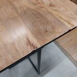 Sivupöytä ada (giner y colomer) kauneusvirheillä.