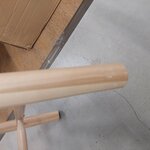 Massiivipuinen abano-tuoli (house nordic), jossa kosmeettinen vika