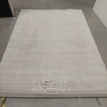 Norsunluunvärinen viskoosimatto (jane) 160x230, jossa virheitä