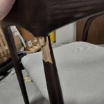 Mustavalkoinen tuoli (Camille) rikki