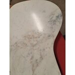 White and brown marble coffee table (naruto) with a cosmetic flaw.