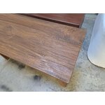 Design solid wood console table (on the shelf) different from the original
