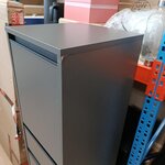 Tumši pelēks vannas istabas skapītis Lermont (Germania)