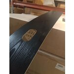 Melns TV statīvs angus (actona) ar nelieliem kosmētiskiem defektiem