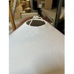 Mustavalkoinen design-lattiavalaisin (vica) kauneusvirheillä