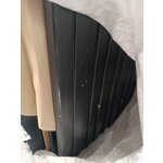 Tumša masīvkoka skapis avourio (koks) mazi kosmētiski defekti