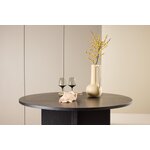 Обеденный стол (Страда)