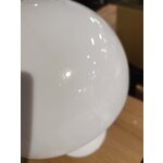 Valkoinen pöytävalaisin panthella 320 (louis poulsen)