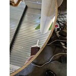 Apvalus sieninis veidrodis su mediniu rėmu (avery) d=72 su nedideliais kosmetiniais defektais