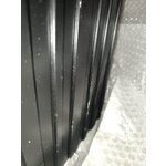 Tumša masīvkoka skapis avourio (koks) mazi kosmētiski defekti