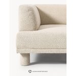 Šviesiai smėlio spalvos maža sofa (lilo)