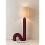 Raudona grindų lempa (luomo)