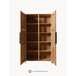 Wardrobe pioneer (hkliving)