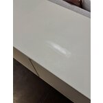 Beige kaappi (Robyn)