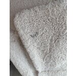 Cream high patterned carpet (jade) 80x150 with a flaw