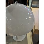 Pöytävalaisin Panthella 400 (Louis Poulsen)