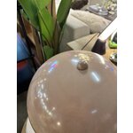 Vaaleanpunainen metallinen pöytävalaisin (Walter)