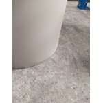Smėlio spalvos metalinis kavos staliukas sverre (balta etiketė) mažas grožio defektas