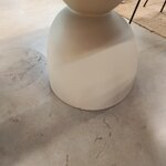 Обеденный стол особой формы (Sahra) светло-бежевого цвета, диаметр 140 см