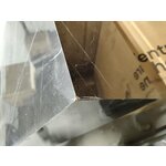 Musta design-sohvapöytä, jossa lesley kauneusvirheitä