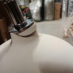 Spilgtas dizaina galda lampa (Gisella)