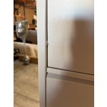 Valkoinen metallinen kenkäkaappi Caruso (Kare Design)
